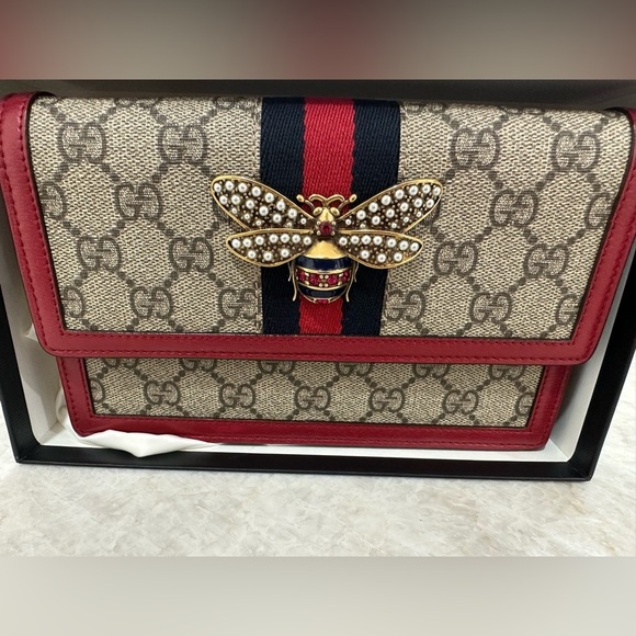 Gucci Queen Margaret GG Supreme Wallet On A Chain - Picture 3 of 13